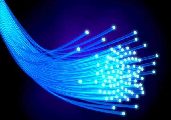 Avenç en la tecnologia de fibra de multiplexació de la divisió espacial (SDM).